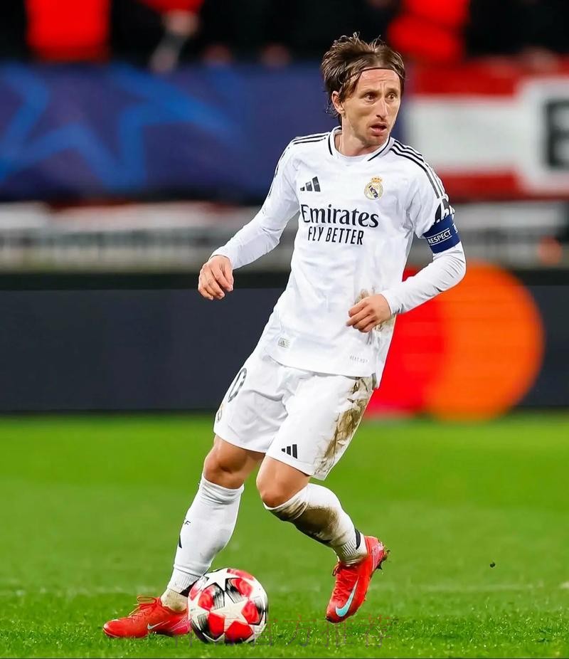 欧冠-阿扎尔传射莫德里奇破门 皇马3-0凯尔特人 欧冠-阿扎尔传射莫德里奇破门 皇马3-0凯尔特人